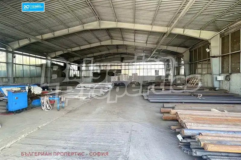 Warehouse in Sofiya, Voenna Rampa