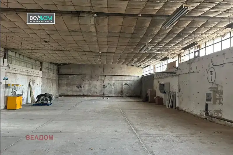 Склад във Варна, Западна промишлена зона