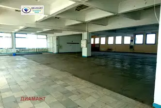 Склад в Русе, Здравец Изток