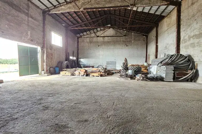 Warehouse in Oblast Kyustendil, Krainici