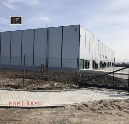 Photo 3 — Warehouse in област София, Bojurishte