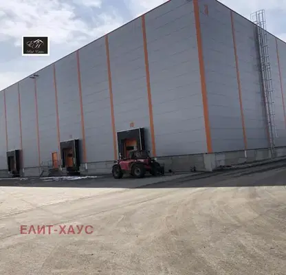 Photo 2 — Warehouse in област София, Bojurishte