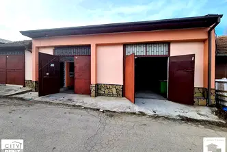 Склад във Велико Търново, Горна Оряховица