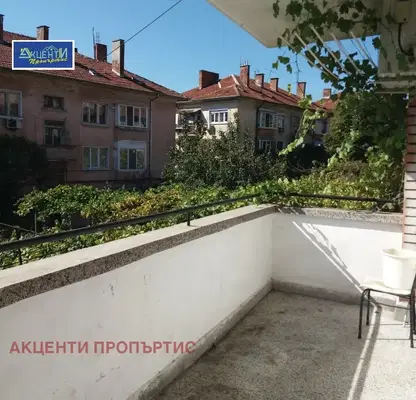 Снимка 5 — Стая във Велико Търново, Център