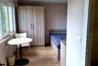 Стая в София, НПЗ Искър