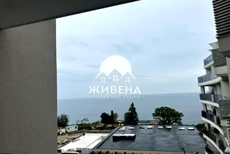 Тристаен апартамент в к.к. Чайка