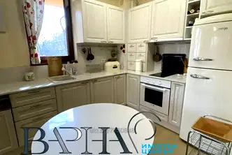 Тристаен апартамент в к.к. Св.Св. Константин и Елена