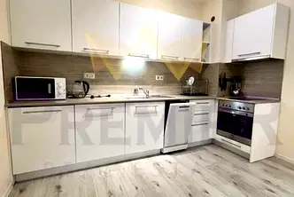 Тристаен апартамент с тераса в затворен комплекс в Аспарухово, Варна