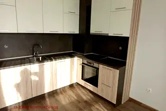Тристаен апартамент в София, Банишора