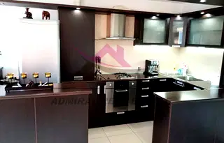 Тристаен апартамент във Варна, Базар Левски
