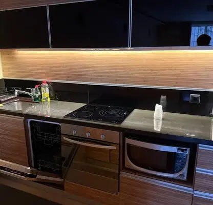 Photo 5 — Three-room apartment in Belite Brezi with functional layout
