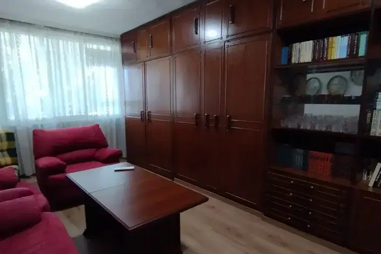 Тристаен апартамент в Стара Загора, Била