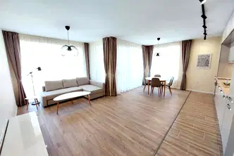 Тристаен апартамент във Варна, Бриз