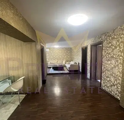 Снимка 4 — Тристаен апартамент във Варна, Централна поща