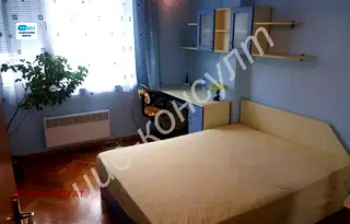 Тристаен апартамент във Велико Търново, Център