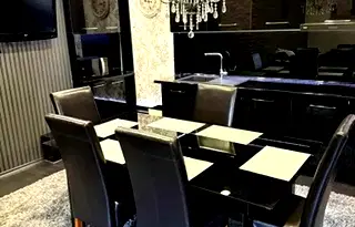 Тристаен апартамент във Варна, Център