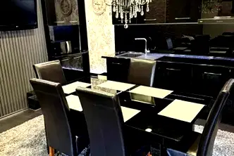 Тристаен апартамент във Варна, Център