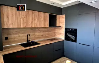 Тристаен апартамент във Враца, Център