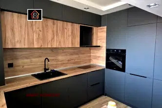 Тристаен апартамент във Враца, Център