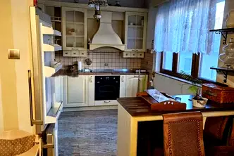 Тристаен апартамент в София, Център