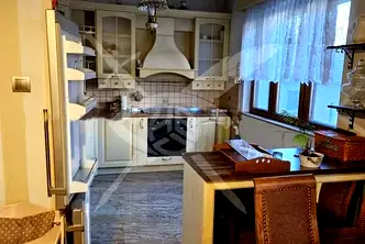Тристаен апартамент в София, Център