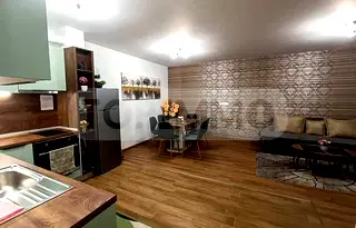Тристаен апартамент във Варна, Център
