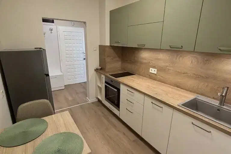 3-bedroom apartment in Plovdiv, Centyr