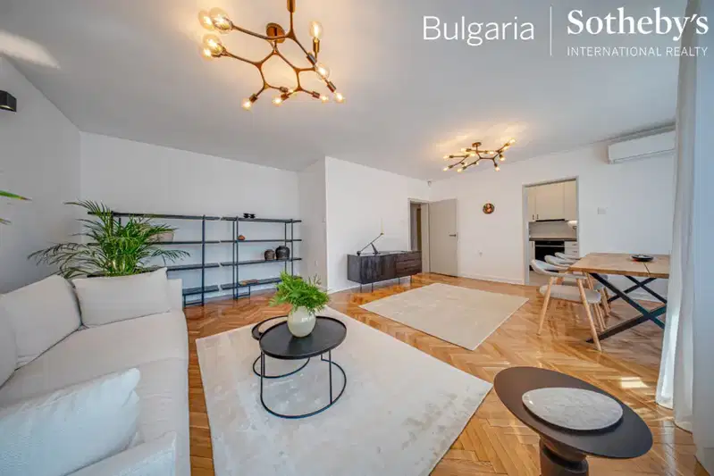 3-bedroom apartment in Sofiya, Centyr