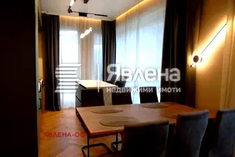 Тристаен апартамент в Бургас, Център