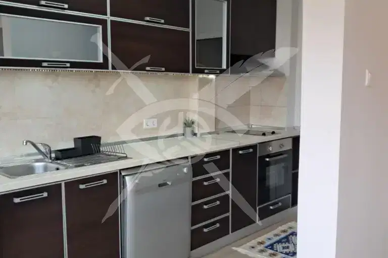 3-bedroom apartment in Varna, Centyr