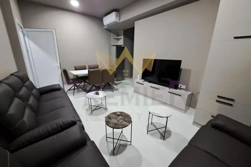 3-bedroom apartment in Varna, Centyr
