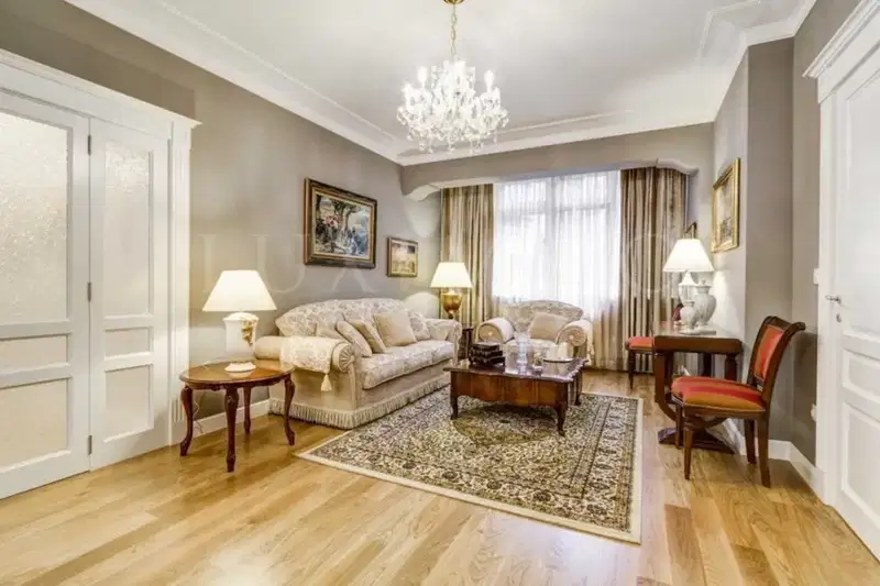3-bedroom apartment in Sofiya, Centyr