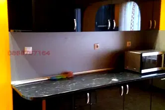 Тристаен апартамент в Перник, Център