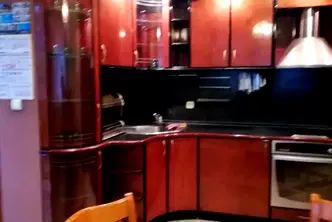 Тристаен апартамент в Перник, Център