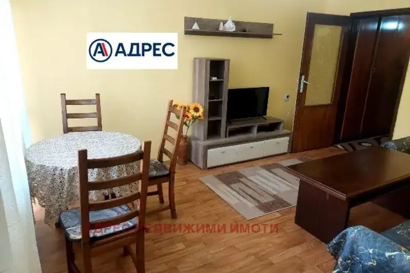 Тристаен апартамент в Стара Загора, Център