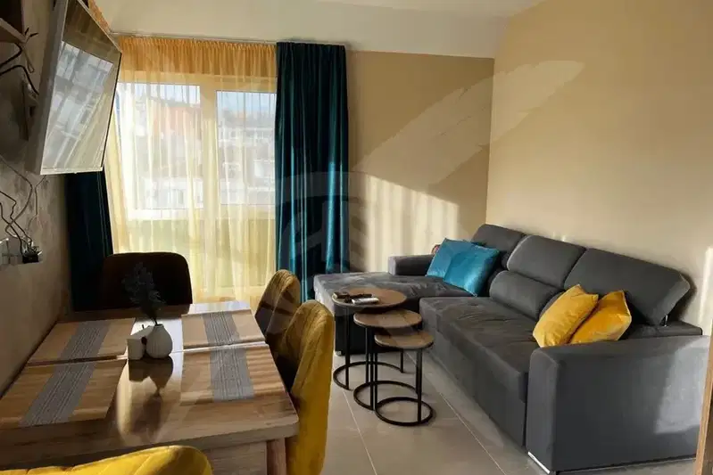 3-bedroom apartment in Varna, Centyr