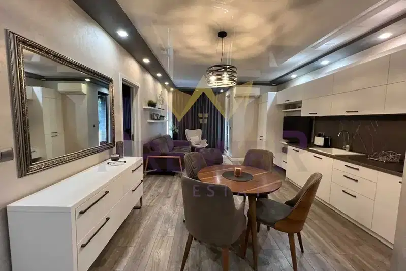 3-bedroom apartment in Varna, Centyr