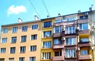 Тристаен апартамент в София, Център