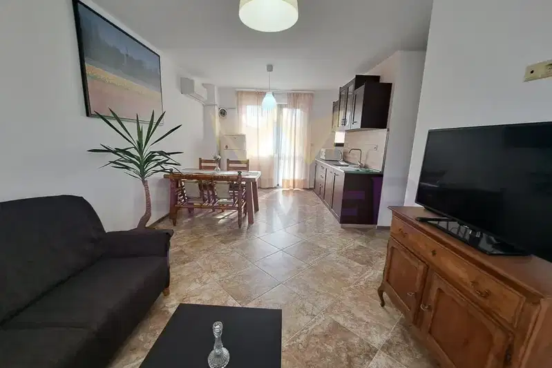 3-bedroom apartment in Varna, Centyr