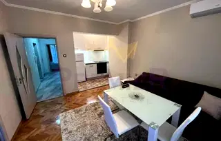 Тристаен апартамент във Варна, Център