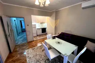 Тристаен апартамент във Варна, Център