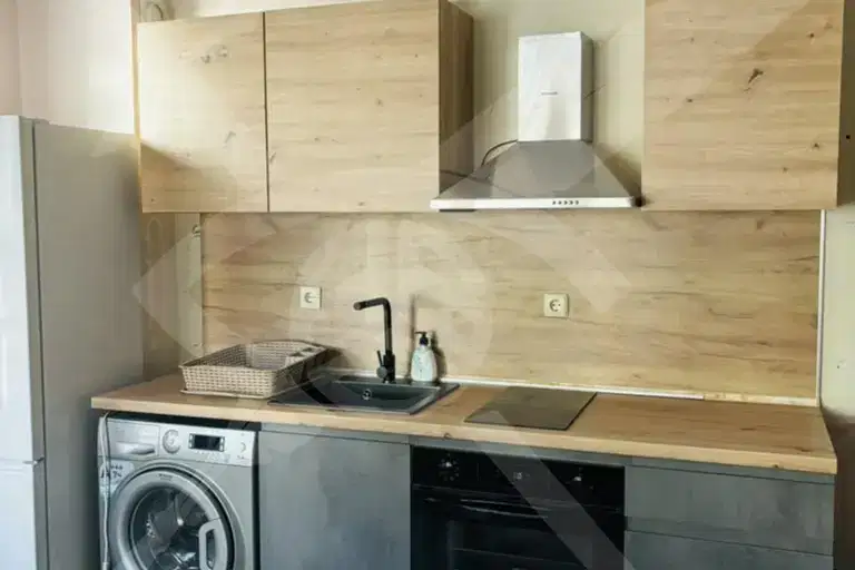 3-bedroom apartment in Varna, Centyr