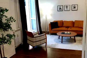 Тристаен апартамент в София, Център