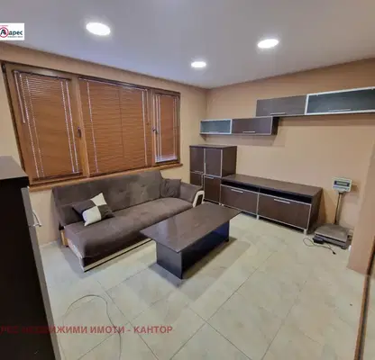 Photo 3 — 3-bedroom apartment in Pazardjik, Centyr