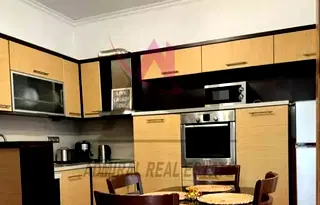 Тристаен апартамент във Варна, Център