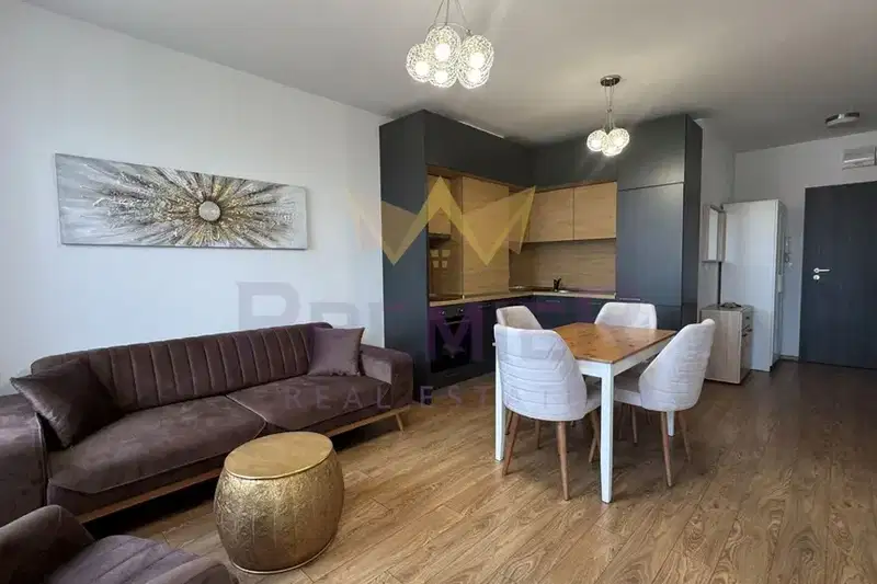 3-bedroom apartment in Varna, Centyr