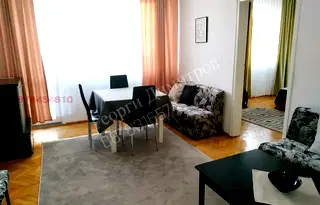 Тристаен апартамент в Раз, Център