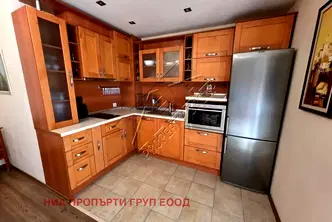 Тристаен апартамент в Бургас, Център