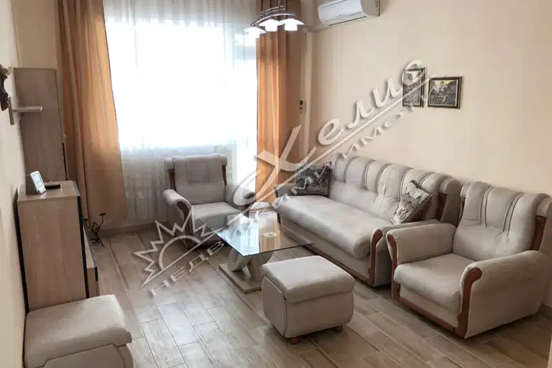 3-bedroom apartment in Burgas, Centyr