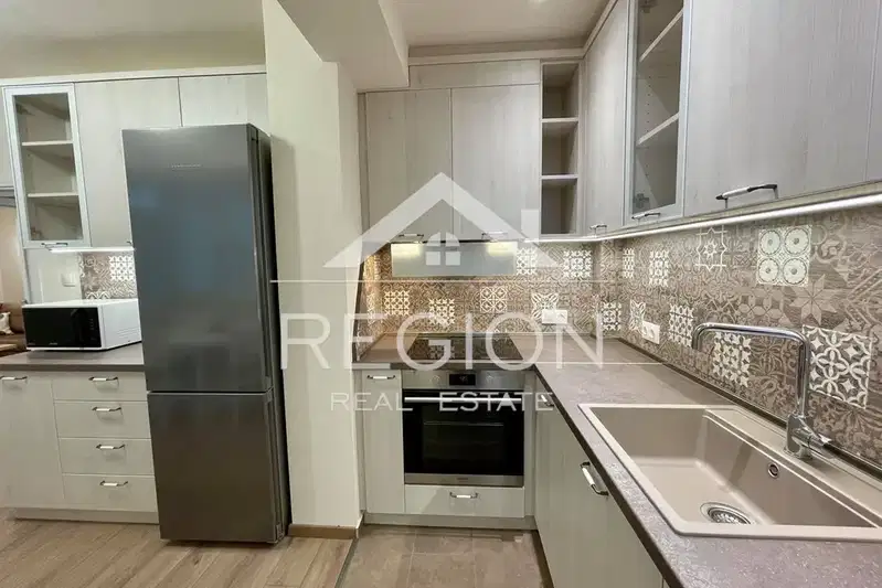 3-bedroom apartment in Varna, Centyr